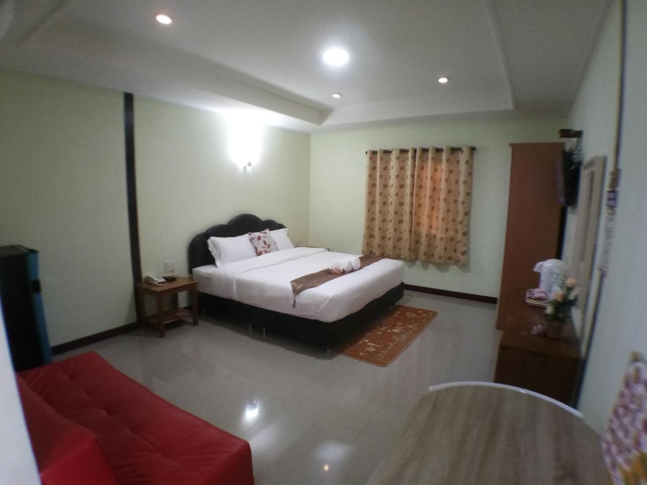 Hi Tech Resort Kabin Buri Екстериор снимка