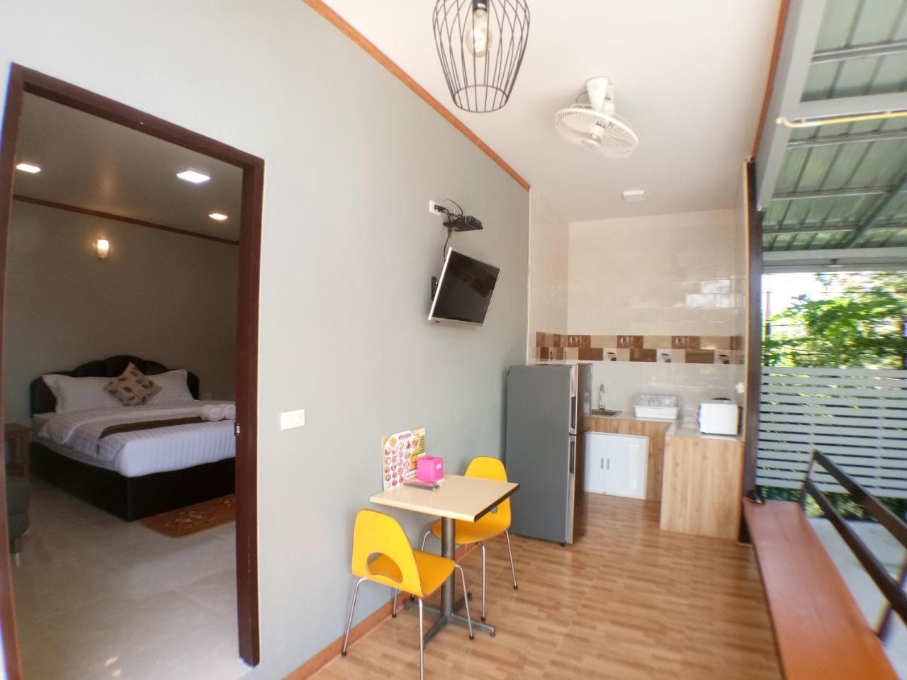 Hi Tech Resort Kabin Buri Стая снимка