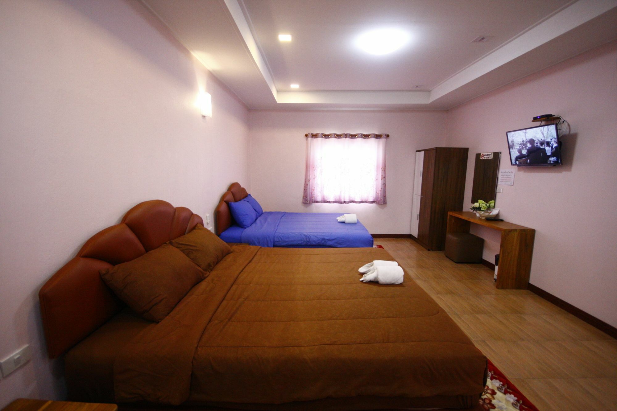 Hi Tech Resort Kabin Buri Екстериор снимка